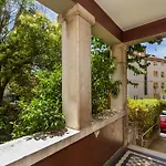 Jasmin Split