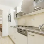 Jasmin 4*