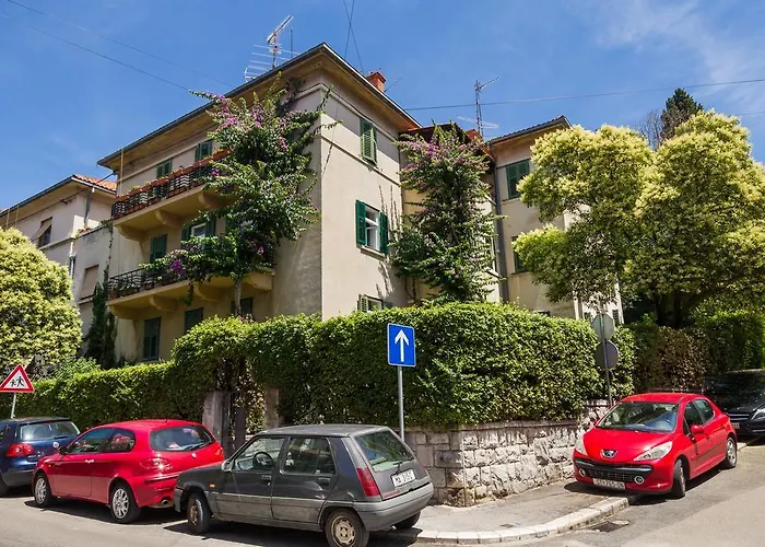 Jasmin Vendégház 4*